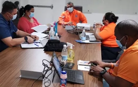 Meduca y Sinaproc coordinan acciones para un retorno a clase semipresencial en el 2021
