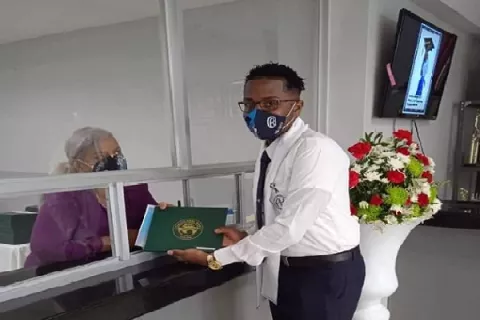 El Colegio Abel Bravo de Colón entrega certificados de duodécimo grado a 438 estudiantes