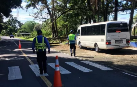 Conductores del transporte público son sancionados por incumplir normas de bioseguridad en Chiriquí 