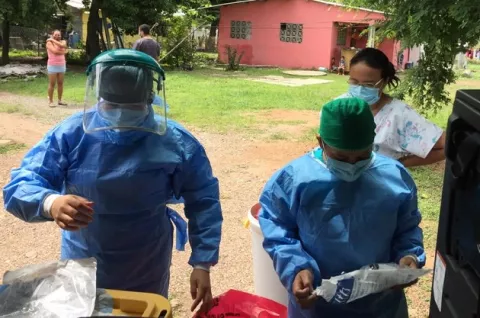 La pandemia se recrudece en una Centroamérica asfixiada y en busca de vacunas