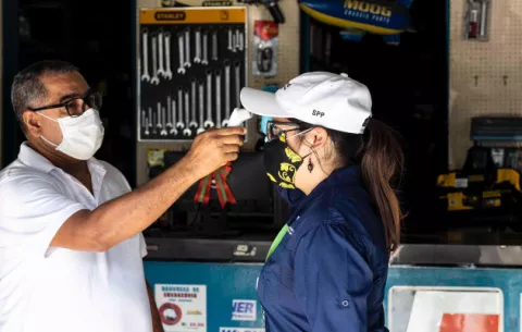 Muertes por COVID-19 suman 29 este martes, mientras se registran 1,936 nuevos casos positivos  