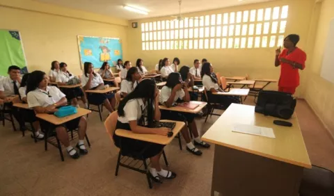 Asociación de Profesores de Panamá rechaza la modalidad  semipresencial para el  2021
