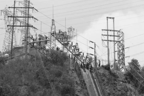 Baja demanda de energía por la COVID-19, acelerará desaparición de generadores de combustión interna