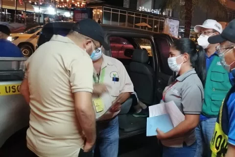 Realizan operativos para controlar venta ilegal de bebidas alcohólicas en Herrera