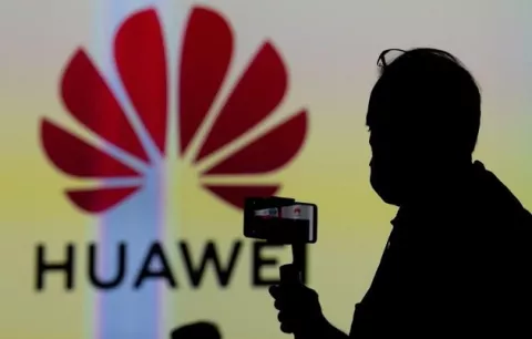 Huawei abre 'Petal Search', su buscador a todos los móviles con el que pretende competir con Google