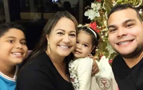 Kathy Phillips: 'Estar juntos es el mejor regalo de todos'