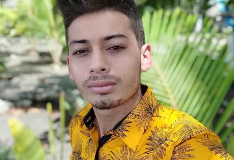 'Lagartillo' causa revuelo por una foto donde se le ve sin ropa y que publicó en su cuenta de Instagram