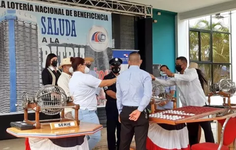 Lotería Nacional suspende sorteos por cuarentena total