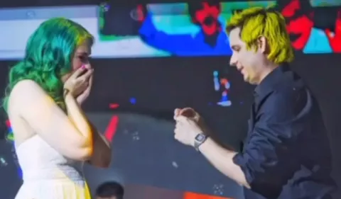 Marie McGrath y su pareja 'Rod' se comprometieron
