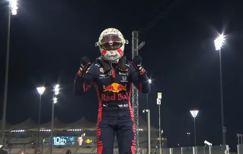 Verstappen se lleva el triunfo en la última carrera de la temporada de Fórmula Uno