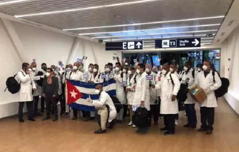 Primer grupo de médicos extranjeros llegará esta semana a Panamá