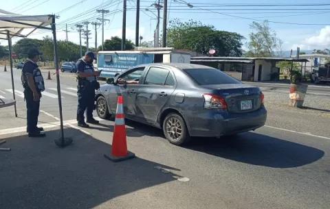 Médicos claman por medidas más restrictivas e inmediatas para evitar el colapso del sistema sanitario en Panamá