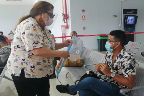 Minsa analiza cada vez más la obligatoriedad de la careta facial en el transporte público