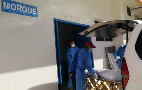 Morgues privadas y de hospital regional en Panamá Oeste, saturadas de cadáveres
