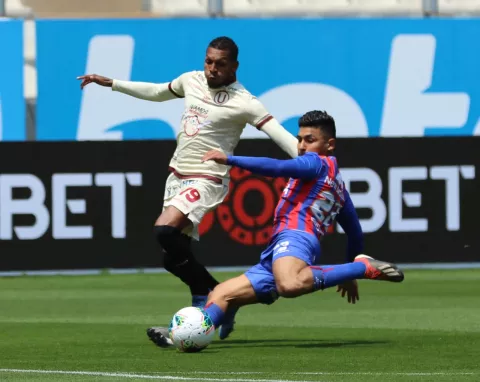Alberto 'Negrito' Quintero renueva dos años más con Universitario en Perú