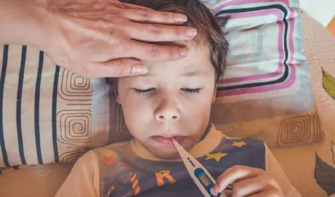 ¡Cuidado con la neumonía en los pequeños de la casa!