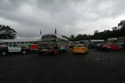 Transportistas de La Chorrera incrementan el servicio de los buses expreso los domingos