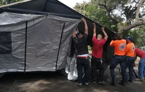Enrique Lau Cortés: 'La pandemia en nuestro país está avanzando hacia peor'