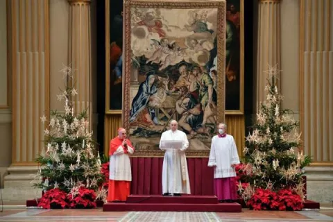 Papa Francisco pide, en su mensaje de Navidad, que todos tengan acceso a la vacuna contra la COVID-19
