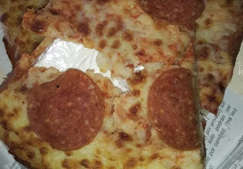 [VIDEO] Mujeres tratan de ingresar a La Nueva Joya sustancias ilícitas en pizzas y galletas