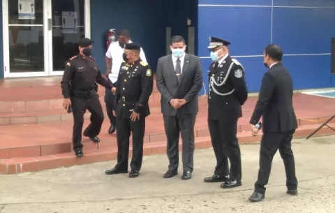 Despiden con altos honores a joven policía asesinado en Felipillo
