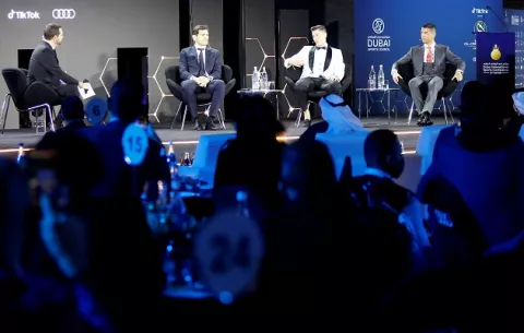 Real Madrid recibe premio al mejor club del siglo XXI en los Globe Soccer Awards