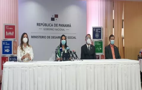 Gobierno de Laurentino Cortizo recula y restituye beneficio de vale digital a menores de 25 años dependientes económicamente
