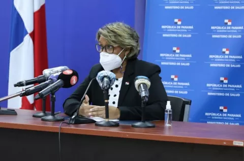 Vacunación contra la COVID-19 en Panamá se realizará sin privilegios por cargos