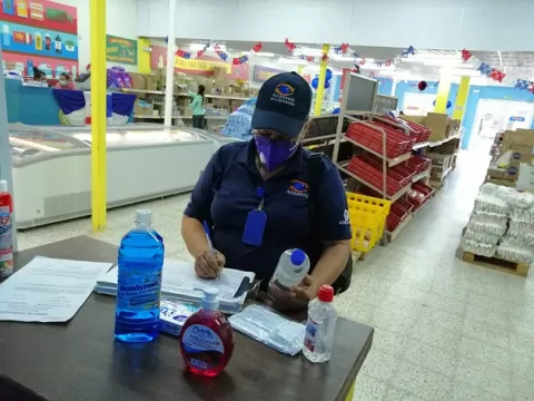 Acodeco aplica más de $2 millones en multas por incumplir normas de protección al consumidor