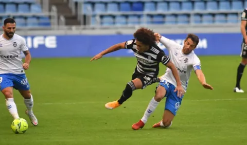 Adalberto Carrasquilla y Cartagena sufren revés ante el Tenerife