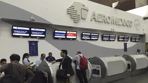 Aeroméxico despedirá a 374 trabajadores por la crisis