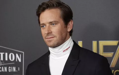 Armie Hammer abandona un segundo trabajo cinematográfico tras su polémica sexual