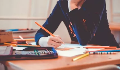Convocatoria para estudiar arte y arquitectura en Francia