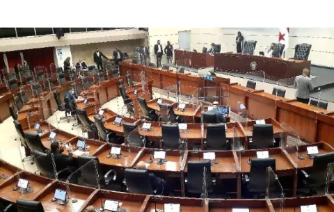 A puertas cerrada y sin público, Pandemia marca un hito en la instalación del periodo legislativo