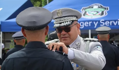Doce comisionados y 30 subcomisionados más tendrá la Policía Nacional con la aprobación de los ascensos