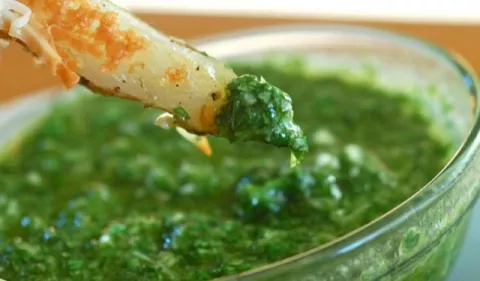 Chimichurri, un compañero de los asados