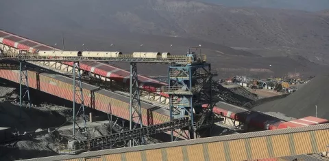 Chile proyecta subir  el  precio del cobre hasta los 3.3 dólares este 2021