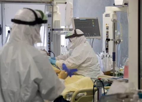 Alarma en Portugal por traslado de pacientes con covid-19 ante sobrecarga en un hospital