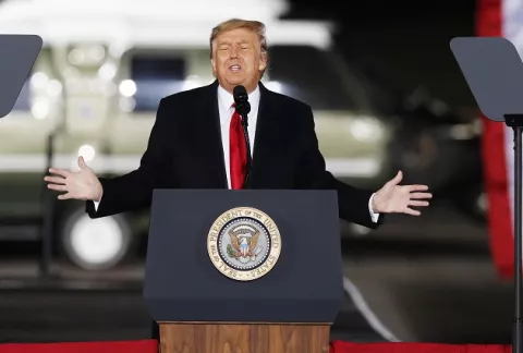 Twitter suspende permanentemente la cuenta de Donald Trump