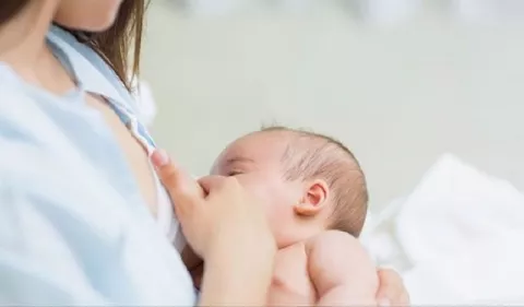 ¿Existe relación entre la flacidez de las mamas y la lactancia materna?