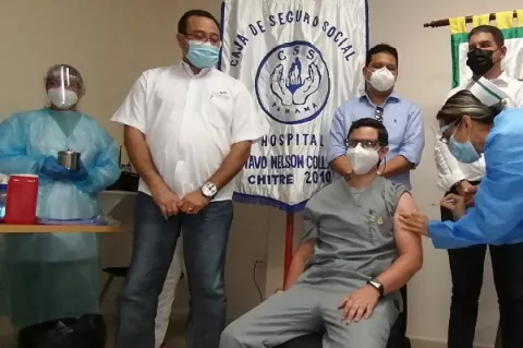 Llegan 360 dosis de la vacuna de Pfizer a la provincia de Herrera