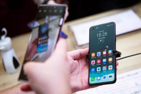 Honor se asocia con grandes tecnológicas de Estados Unidos tras escindirse de Huawei