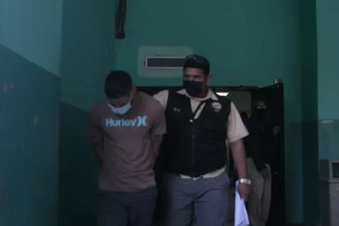 Jafeth Canell estará detenido provisionalmente, se le imputaron cargos por el delito de maltrato al menor y violencia de género