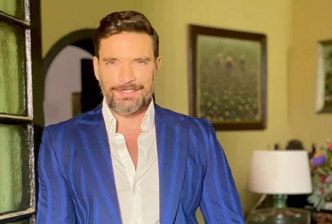 Julián Gil se recupera de la covid-19: Buscó un centro hospitalario, pero no había cupo 