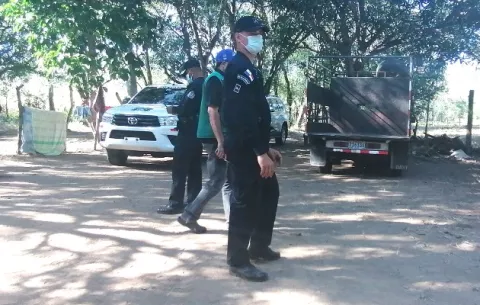 Regulan la venta de licor en distritos de Herrera ante cuarentena total