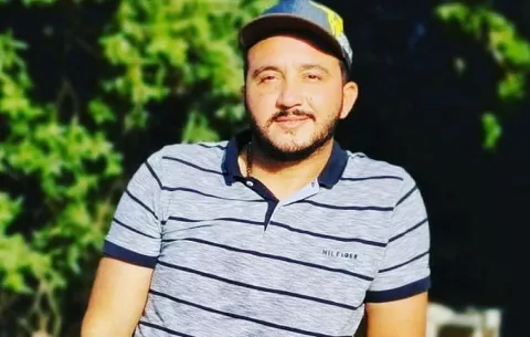 Lucho Pérez: Trovador Armando Aizprúa le desea un feliz año al presentador con un verso