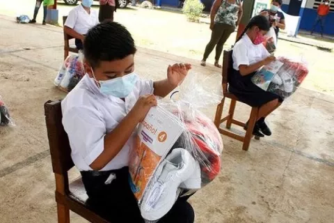 Surgen reacciones negativas por parte de gremios docentes, tras declaraciones del presidente Cortizo en materia educativa