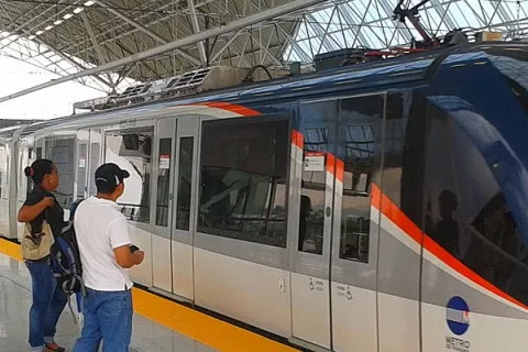 El Metro de Panamá prohíbe el uso de mascarilla con válvulas de exhalación  dentro de sus instalaciones