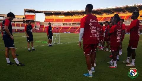 Thomas Christiansen define equipo de Panamá para enfrentar a Serbia