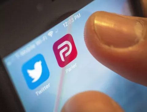 Apple y Amazon también vetan la red social Parler tras el asalto al Capitolio